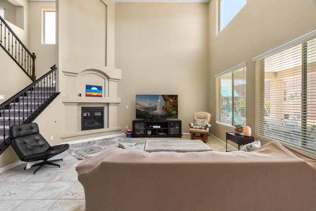 1705 Tent Rocks Drive NW, Albuquerque, NM 87120