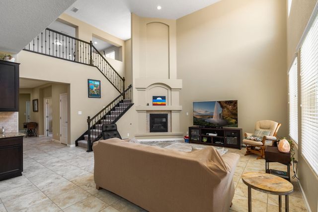 1705 Tent Rocks Drive NW, Albuquerque, NM 87120