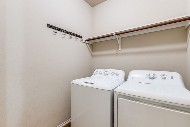 427 Paddock Lane, Celina, TX 75009