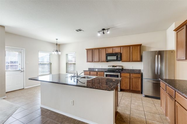 427 Paddock Lane, Celina, TX 75009