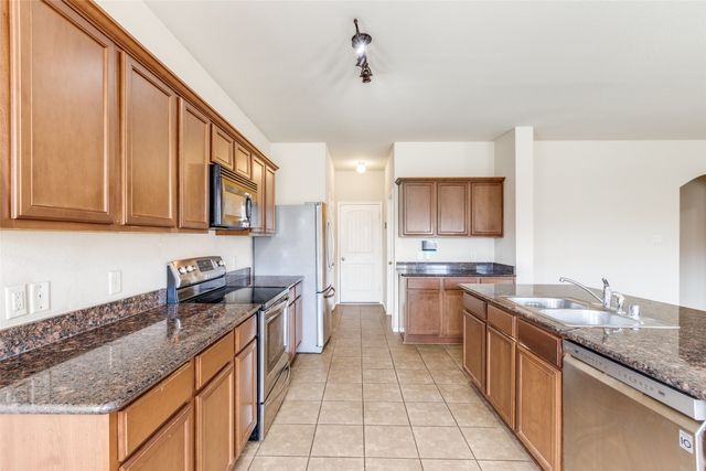 427 Paddock Lane, Celina, TX 75009