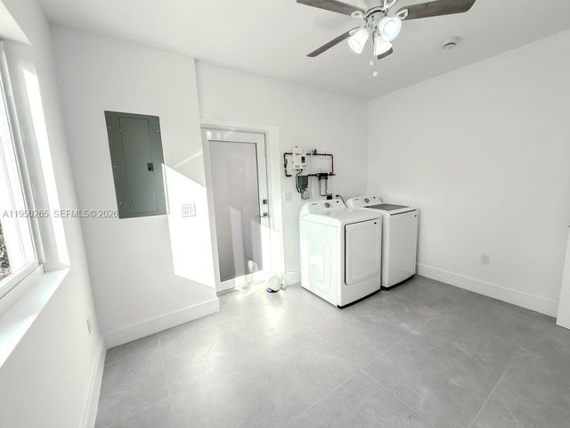 588 Palmetto Dr, Miami Springs, FL 33166