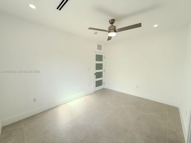 588 Palmetto Dr, Miami Springs, FL 33166