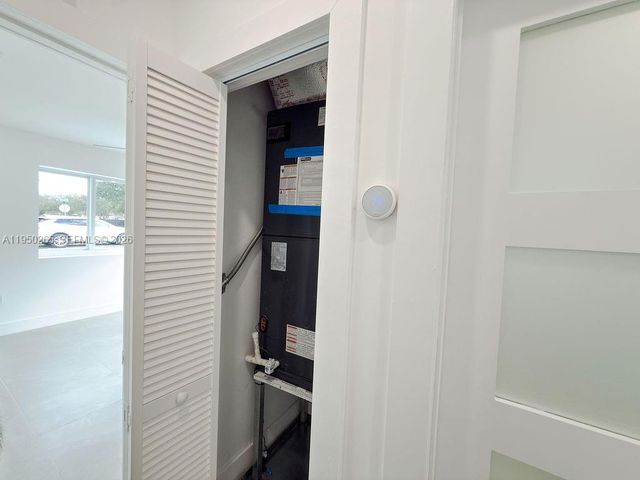 588 Palmetto Dr, Miami Springs, FL 33166