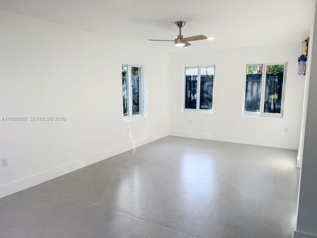 588 Palmetto Dr, Miami Springs, FL 33166