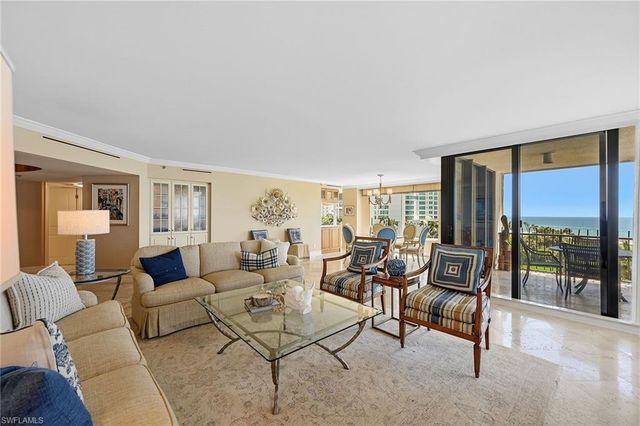 4251 Gulf Shore BLVD N 6D, Naples, FL 34103