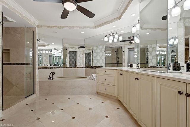4251 Gulf Shore BLVD N 6D, Naples, FL 34103