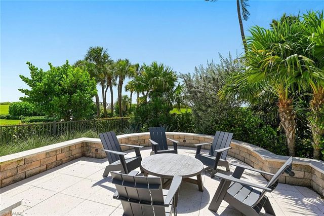 4251 Gulf Shore BLVD N 6D, Naples, FL 34103