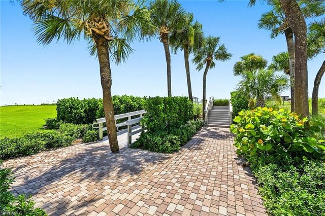 4251 Gulf Shore BLVD N 6D, Naples, FL 34103
