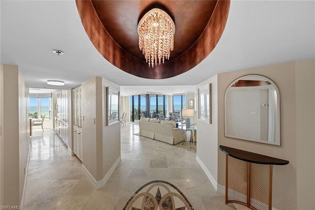 4251 Gulf Shore BLVD N 6D, Naples, FL 34103