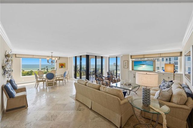 4251 Gulf Shore BLVD N 6D, Naples, FL 34103