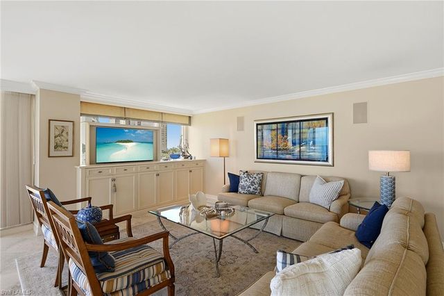4251 Gulf Shore BLVD N 6D, Naples, FL 34103
