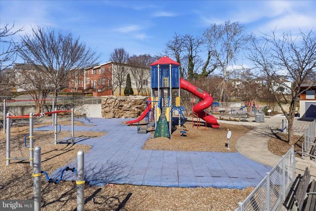 5015 22ND ST N, Arlington, VA 22207