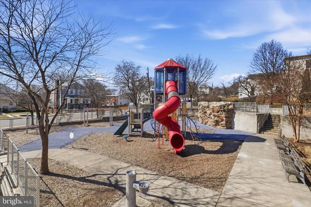 5015 22ND ST N, Arlington, VA 22207