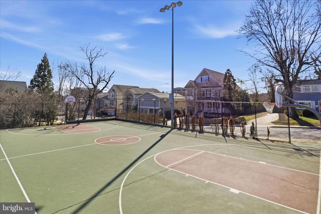 5015 22ND ST N, Arlington, VA 22207