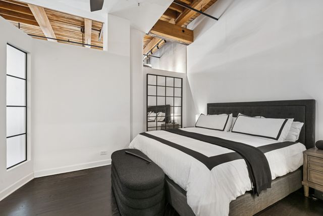 728 W Jackson Boulevard 107, Chicago, IL 60661