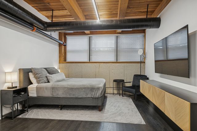 728 W Jackson Boulevard 107, Chicago, IL 60661