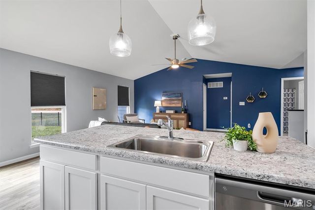 1122 Red Fox Drive, Eureka, MO 63025