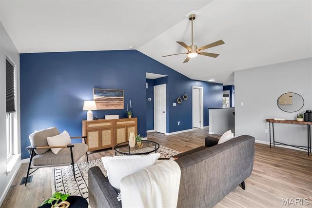 1122 Red Fox Drive, Eureka, MO 63025