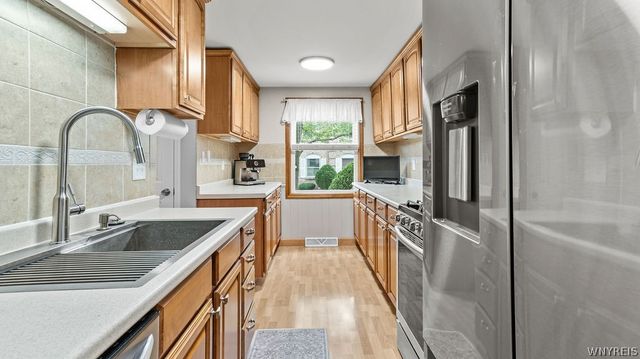 437 3rd Avenue, Amherst, NY 14221