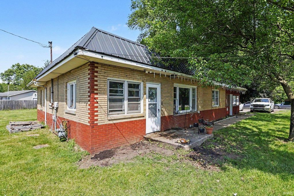 22993 Old US 20, Elkhart, IN 46516