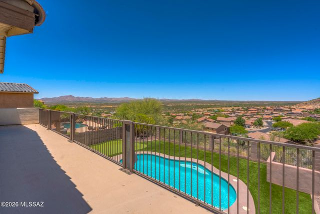 39682 S Horse Run Drive, Tucson, AZ 85739