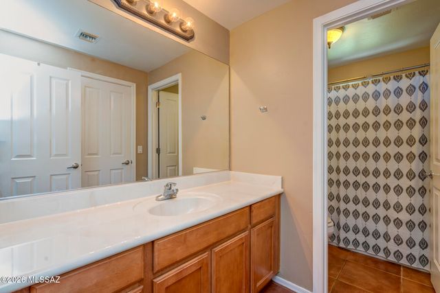 39682 S Horse Run Drive, Tucson, AZ 85739