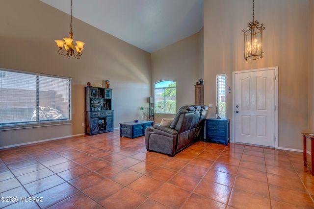 39682 S Horse Run Drive, Tucson, AZ 85739