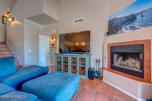 39682 S Horse Run Drive, Tucson, AZ 85739