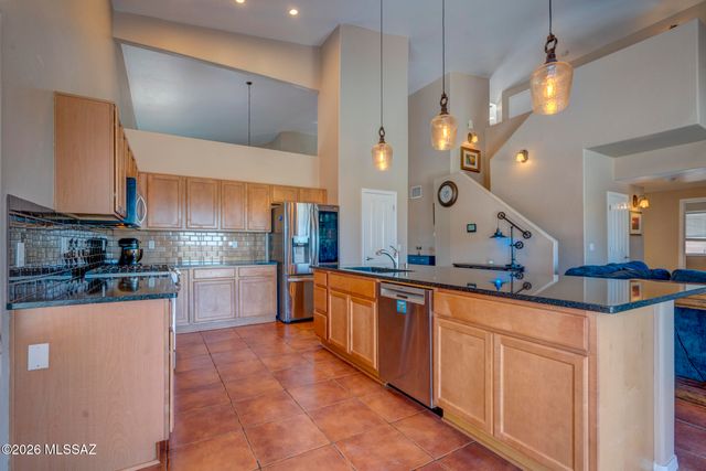 39682 S Horse Run Drive, Tucson, AZ 85739