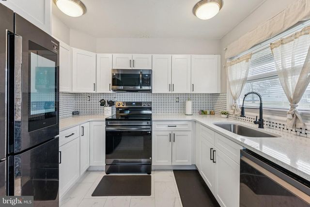 168 MILLBROOK DR, Willingboro, NJ 08046