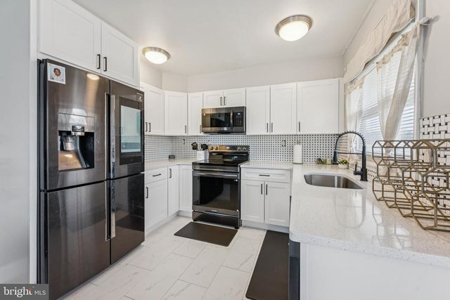 168 MILLBROOK DR, Willingboro, NJ 08046