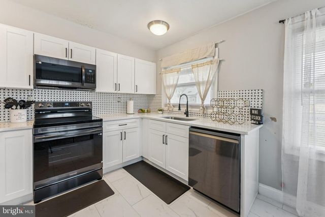 168 MILLBROOK DR, Willingboro, NJ 08046