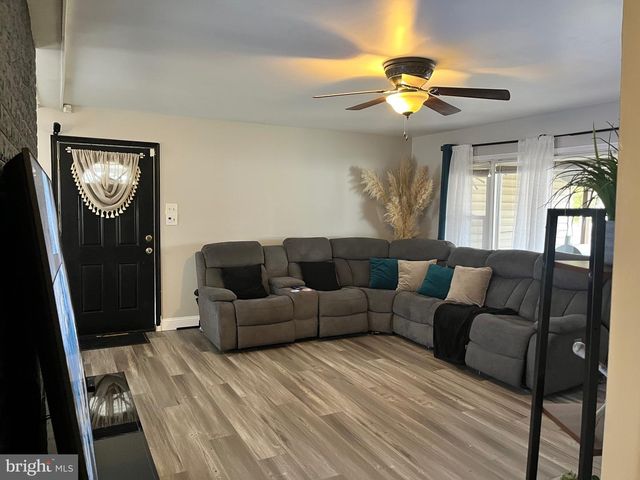 168 MILLBROOK DR, Willingboro, NJ 08046