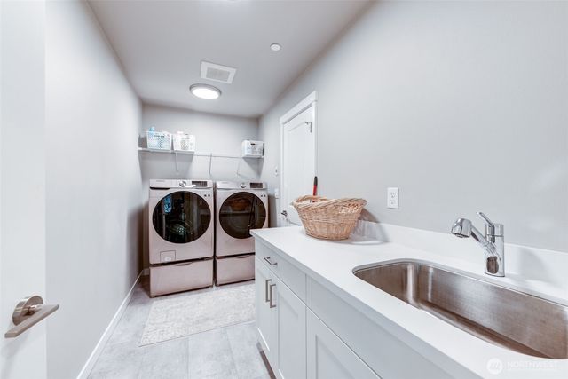 2453 168th Place NE, Marysville, WA 98271