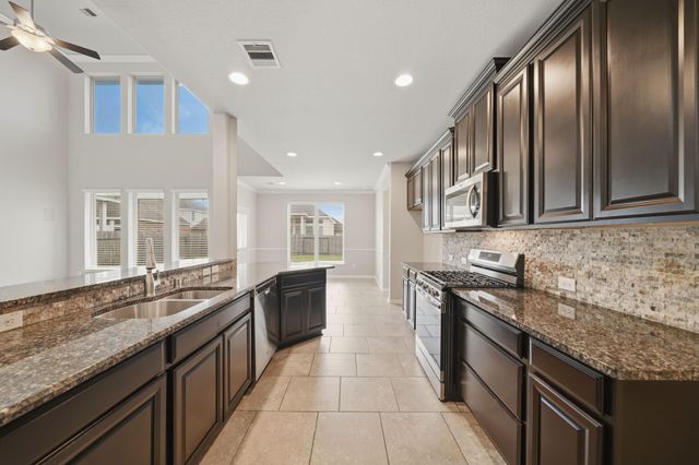 223 Auburn Shores Court, Richmond, TX 77469