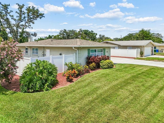 13541 87TH PLACE, Seminole, FL 33776