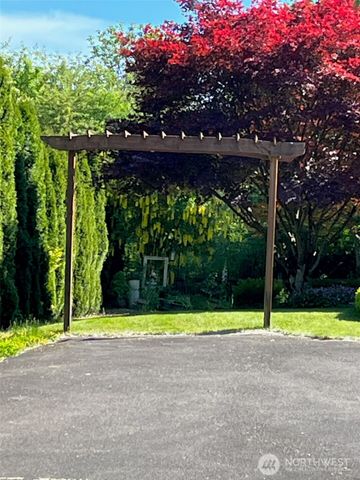 1106 15th Avenue SW, Puyallup, WA 98371