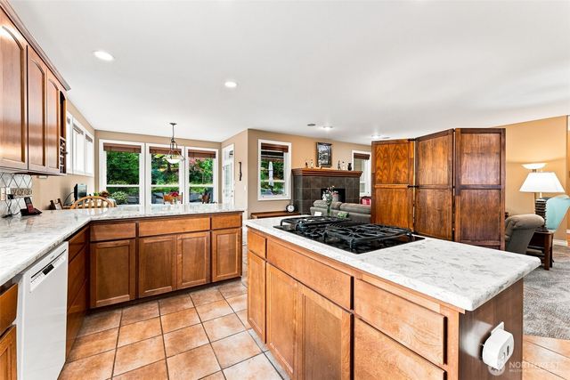 1106 15th Avenue SW, Puyallup, WA 98371