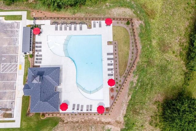 1693 Fawlocke Run, Loganville, GA 30052