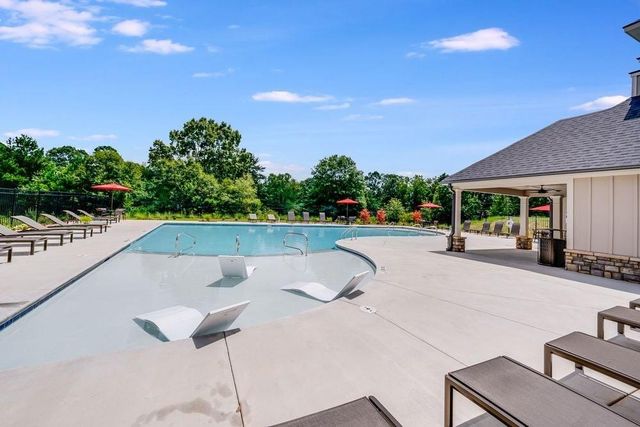 1693 Fawlocke Run, Loganville, GA 30052
