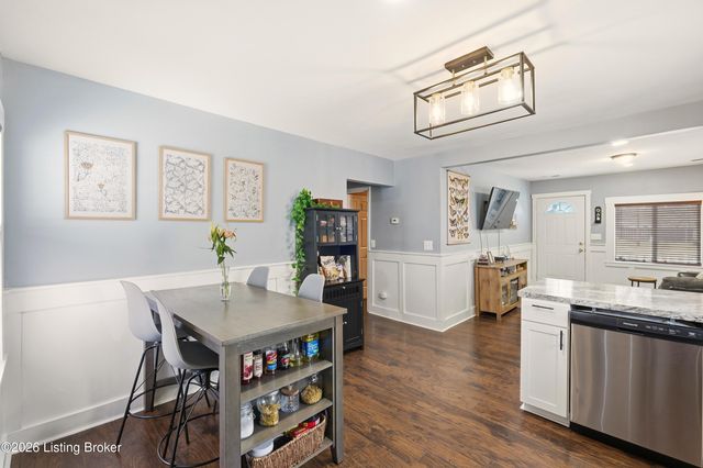 9205 Dempley Ave, Louisville, KY 40272