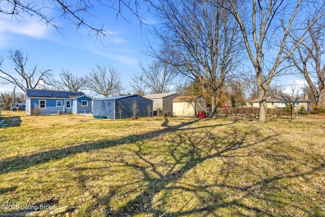 9205 Dempley Ave, Louisville, KY 40272