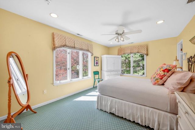 46 DOWNING LN, Voorhees, NJ 08043