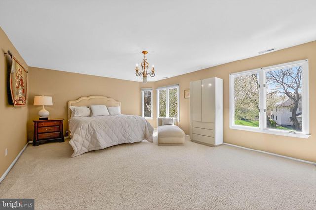 46 DOWNING LN, Voorhees, NJ 08043