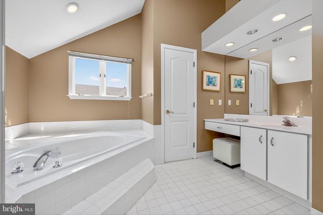 46 DOWNING LN, Voorhees, NJ 08043
