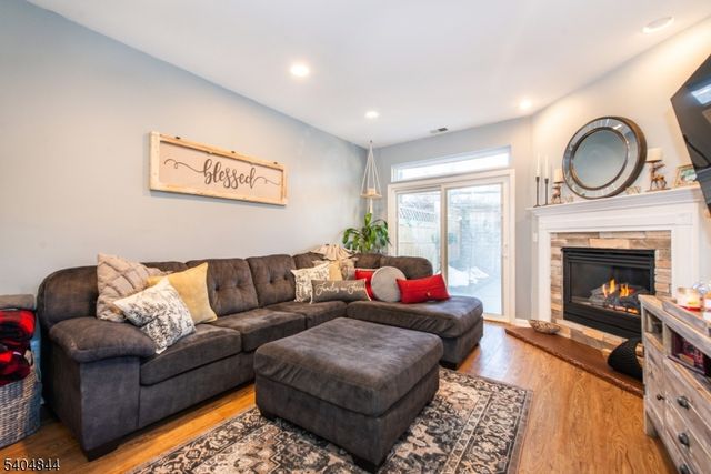 7 Hornbeam Way, Hardyston Twp., NJ 07419