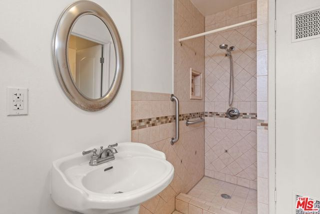 1718 Puente Avenue 40, Baldwin Park, CA 91706