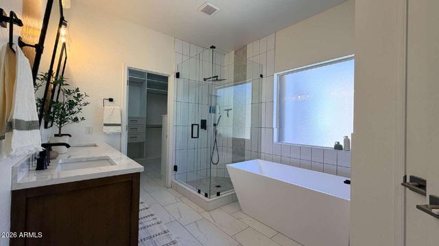 1121 E POWELL Way, Chandler, AZ 85249