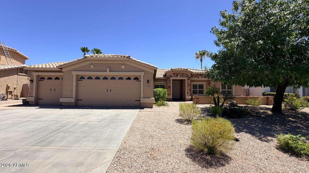 1121 E POWELL Way, Chandler, AZ 85249